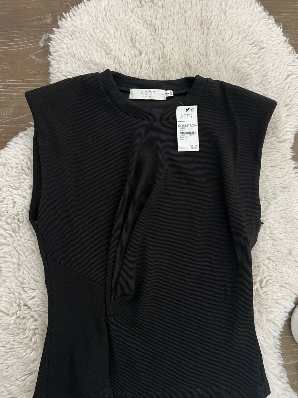 ASTR Black Sleeveless Twist-Detail Ribbed Tank